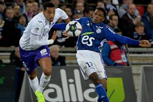 Racing Straßburg läuft nach Anschlag in Sondertrikots auf