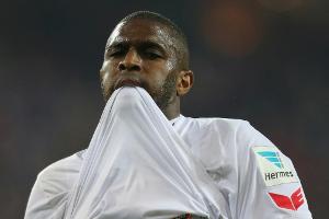 Modeste trauert um seinen Vater