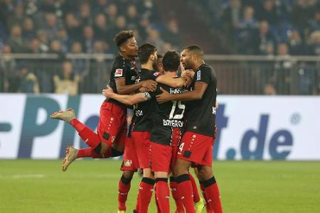 Leverkusen gewinnt Duell der Enttäuschten - Schalke fällt immer tiefer