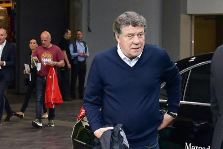 Rehhagel erhält NRW-Verdienstorden für soziales Engagement