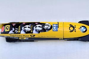 Der nächste Dreifachsieg: Deutsche Bobs glänzen in Winterberg