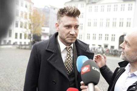 Ex-VfL-Profi Bendtner muss Fußfessel tragen