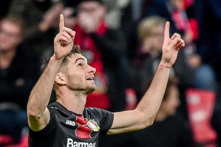 Joker Alario beschert Bayer Arbeitssieg gegen FCA