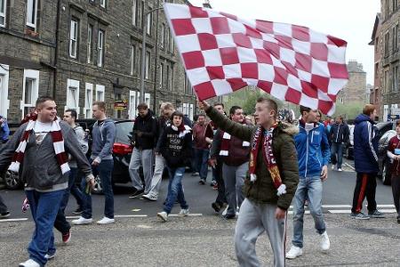 Zwei Festnahmen nach rassistischen Beschimpfungen in Schottlands Fußball