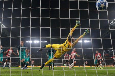 Der niederländische Meister ist auf nationaler Ebene unaufhaltsam. 13 Spiele und 13 Siege bei 46:5 Toren sprechen eine einde...