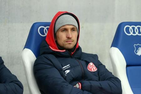 Ex-Nationaltorwart Adler denkt über Karriereende nach