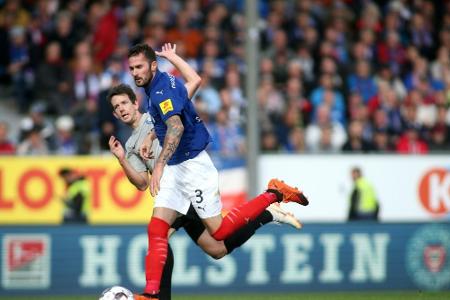 Verteidiger Schmidt bleibt bei Holstein Kiel