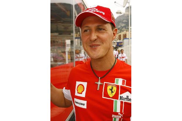 So kennen und lieben ihn seine Fans rund um die Welt: Formel-1-Star Michael Schumacher als Fahrer der Kultmarke, mit der er ...