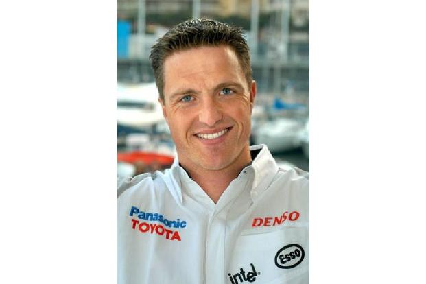 Konkurrenz gab es auch aus der eigenen Familie: Michaels kleiner Bruder Ralf fuhr viele Jahre selbst in der Formel 1. Zwar g...