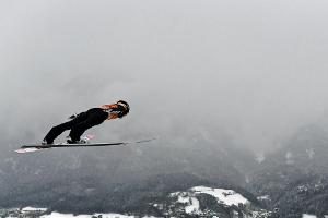 Eisenbichler verliert viel Boden auf Kobayashi