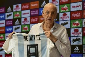 Menotti verspricht bei Amtsantritt Comeback von Messi