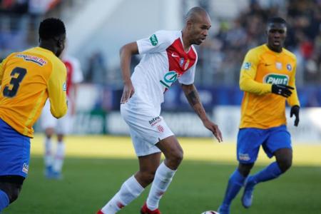 Nächster Platzverweis: Naldo fliegt erneut vom Platz