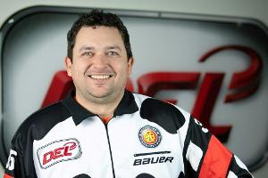 US-Schiedsrichter pfeifen in der DEL