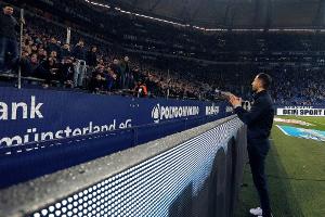 Tedesco bleibt vorerst Schalke-Trainer