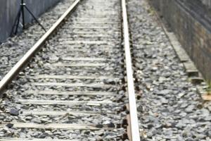 Fußball-Fan bei Zugunfall lebensgefährlich verletzt