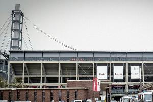 Kölner Polizei nimmt Hooligans in Gewahrsam