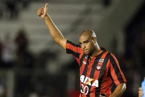 Brasiliens "Bad Boy" Adriano verfilmt sein Leben