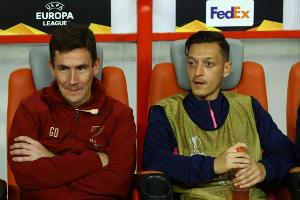 Trotz jüngster Gala: Özil wieder nur auf der Bank