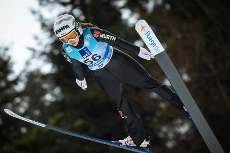 Skispringen: Seyfarth bei Takanashi-Sieg Dritte