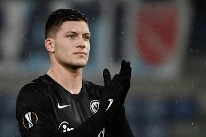 Medien: Jovic mit Barca über Wechsel einig