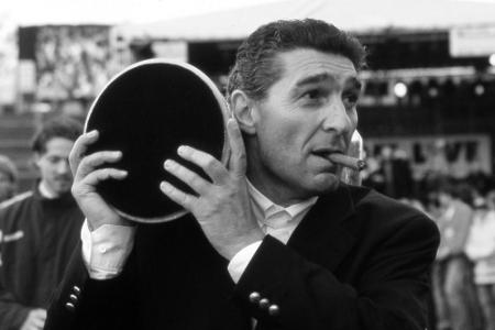 Schalke-Legende Rudi Assauer in Herten beigesetzt