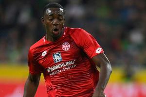 Dreierpack Mateta: Mainz schießt "Lieblingsgegner" Freiburg ab