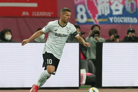 Japan: Podolski-Klub verspielt 2:1-Führung und verliert 2:4