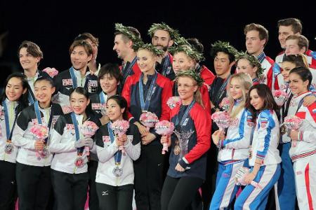 USA gewinnen World Team Trophy der Eiskunstläufer