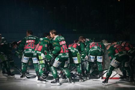 DEL: Meister München verliert Marathonmatch