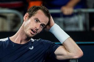 "Ein Anfang": Murray schlägt wieder Bälle