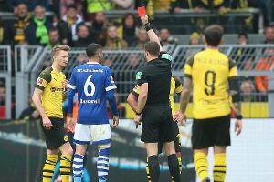 Dortmund patzt im Revierderby - Rot für Reus und Wolf