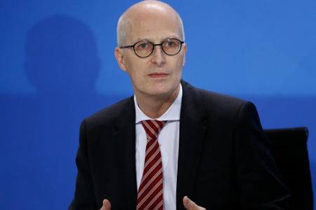 Hamburgs Bürgermeister empfängt Basketball-Aufsteiger Towers