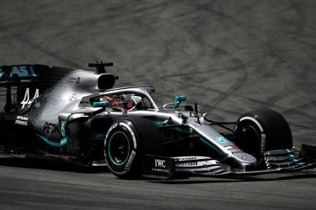 Hamilton dominiert das Abschlusstraining, Vettel weit zurück