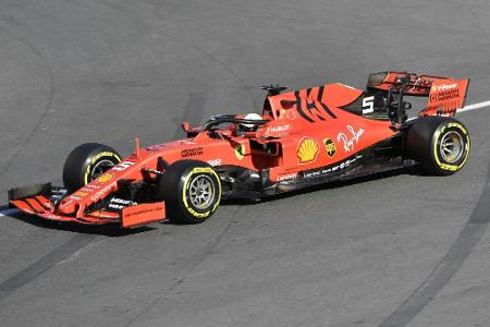 Ferrari rüstet schon in Barcelona auf