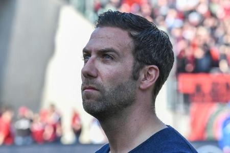 Club-Coach Schommers betreibt Eigenwerbung: 