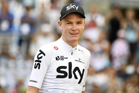 Windböe beim Naseputzen: Froome mit 54 km/h gegen Hauswand