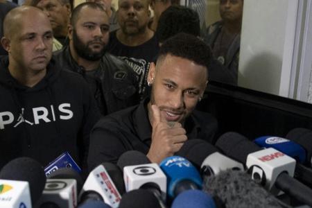 Vergewaltigungsvorwürfe: Neymar sagt vor Polizei aus