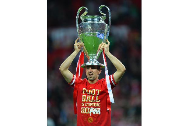 ... und 2013 als bisherige Krönung der Karriere den Henkelpott der Champions League.