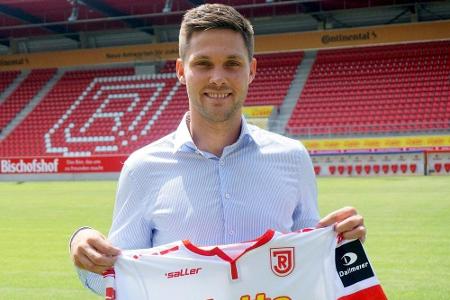 Jahn verpflichtet Stürmer Albers