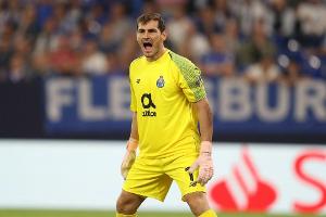 Nach Herzinfarkt: Casillas zurück bei der Mannschaft