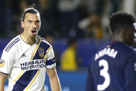 Ibrahimovic glänzt mit Dreierpack