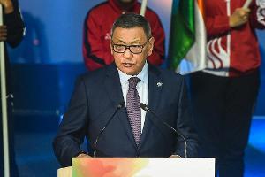 Umstrittener Boxpräsident Rachimow tritt offiziell zurück