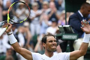 Nadal zieht mühelos ins Viertelfinale von Wimbledon ein