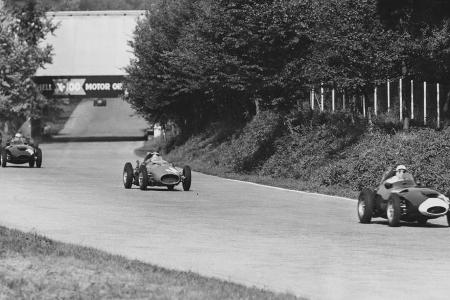 1958 wird Mike Hawthorn Weltmeister, obwohl er nur ein einziges Rennen gewinnt. Sein Dauerrivale in diesem Jahr ist Stirling...