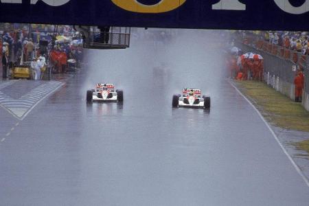 1988 holt McLaren-Chef Ron Dennis den hochtalentierten Ayrton Senna ins Team. Es beginnt die vielleicht legendärste Rivalitä...