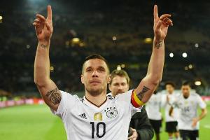 Podolski will mit DFB-Auswahl zu Olympia 2020