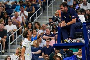 Mittelfinger und provozierendes Interview: Medwedew verärgert US-Open-Publikum