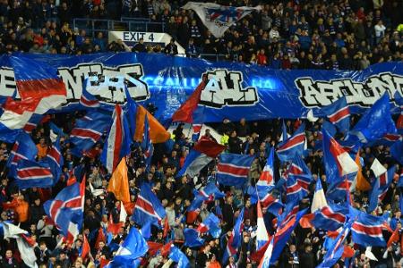 Nach rassistischen Gesängen: Teilausschluss für Glasgow Rangers