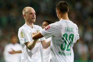 Humorlos im Delmenhorster "Jahrhundertspiel": Werder gewinnt Auswärtspartie im eigenen Stadion