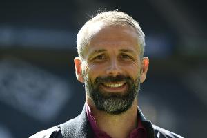 Rose hat alle Hände voll zu tun: "Menge Dinge abarbeiten"